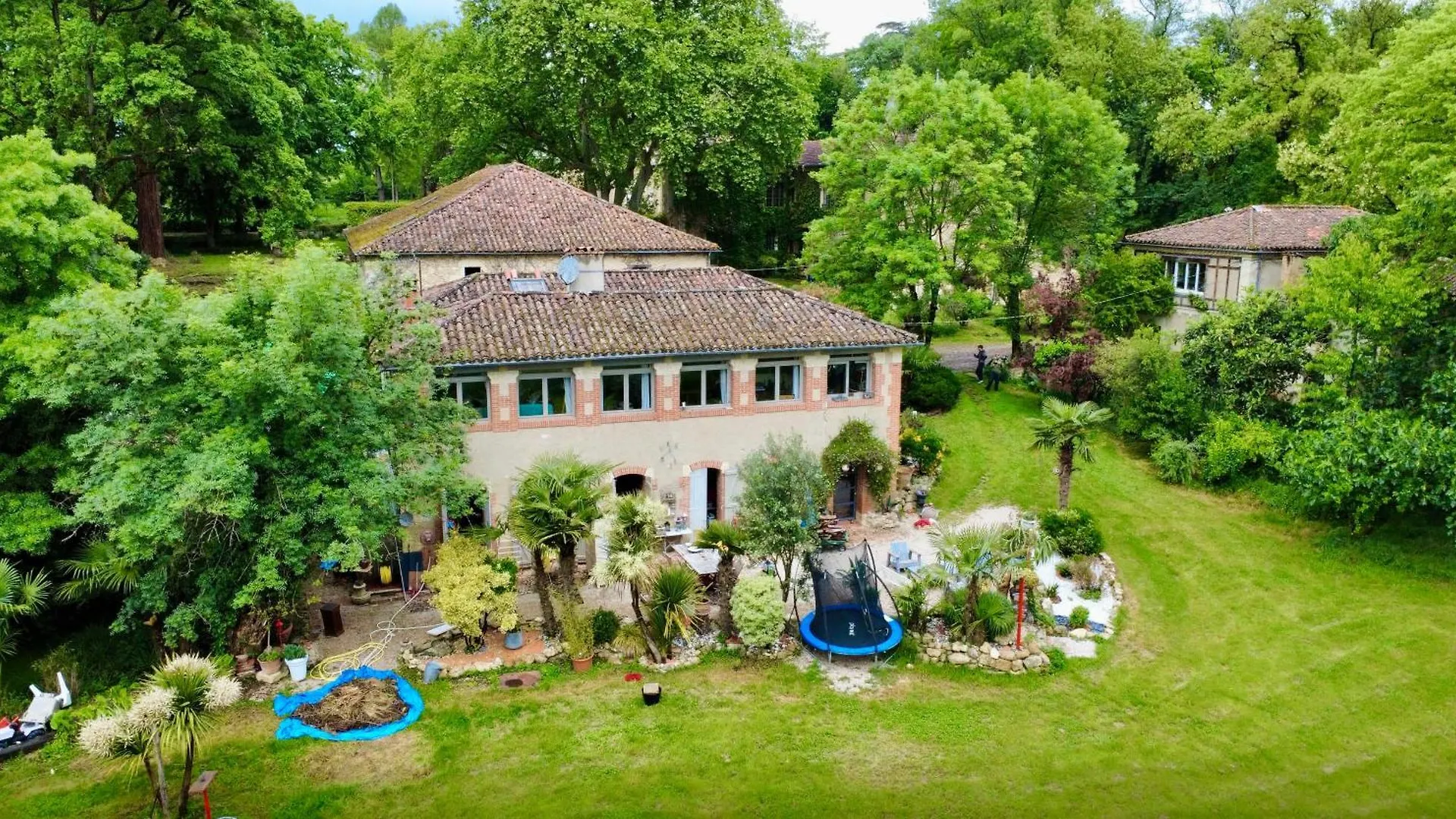 Maison Atypique Dans Le Gers Avec Activites Pavie